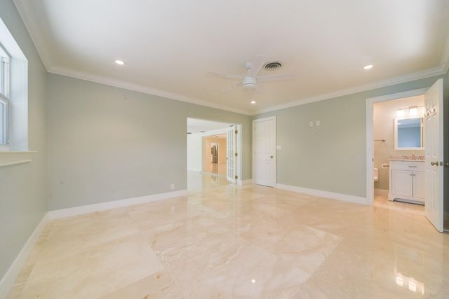 709 W Royal Palm Road, Boca Raton, FL 33486