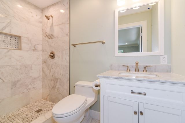 709 W Royal Palm Road, Boca Raton, FL 33486