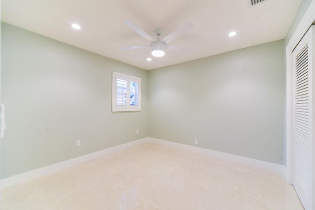 709 W Royal Palm Road, Boca Raton, FL 33486