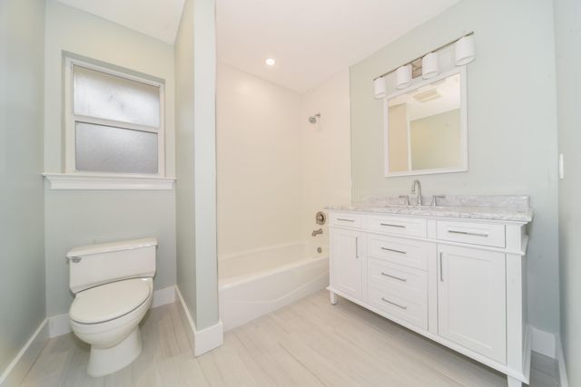 709 W Royal Palm Road, Boca Raton, FL 33486