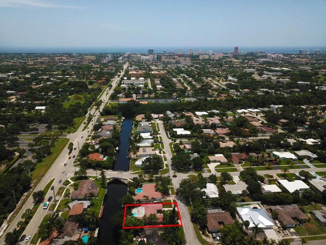 709 W Royal Palm Road, Boca Raton, FL 33486