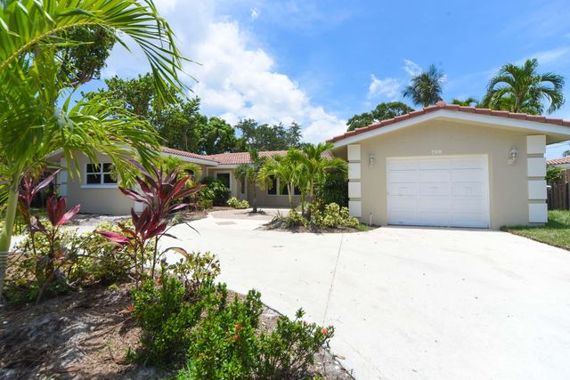 709 W Royal Palm Road, Boca Raton, FL 33486