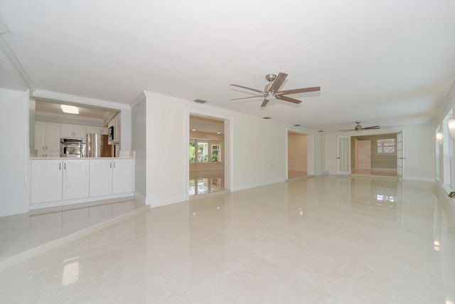 709 W Royal Palm Road, Boca Raton, FL 33486
