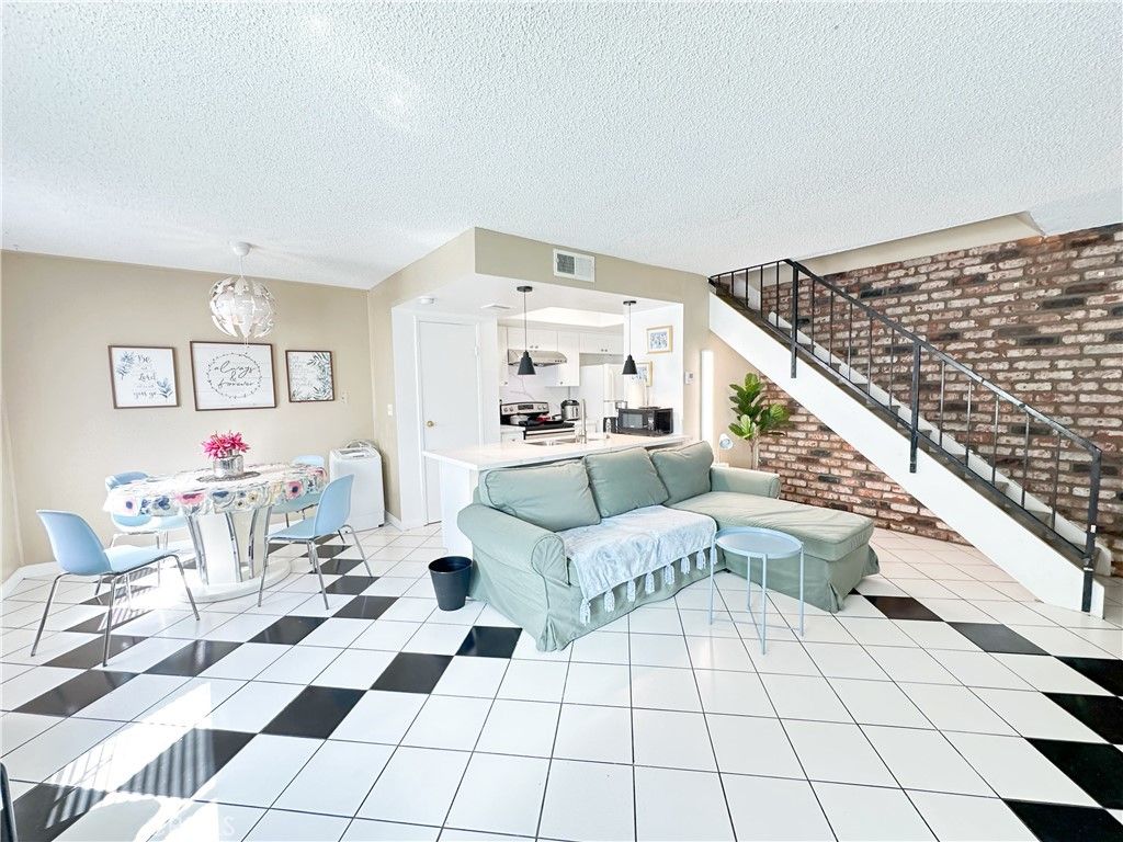 18125 Via Amorosa 3, Rowland Heights, CA 91748 — exterior