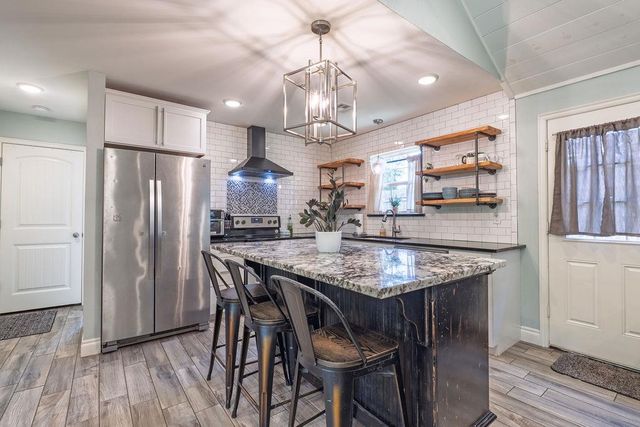 1327 E Wayne Street, Shawnee, OK 74801