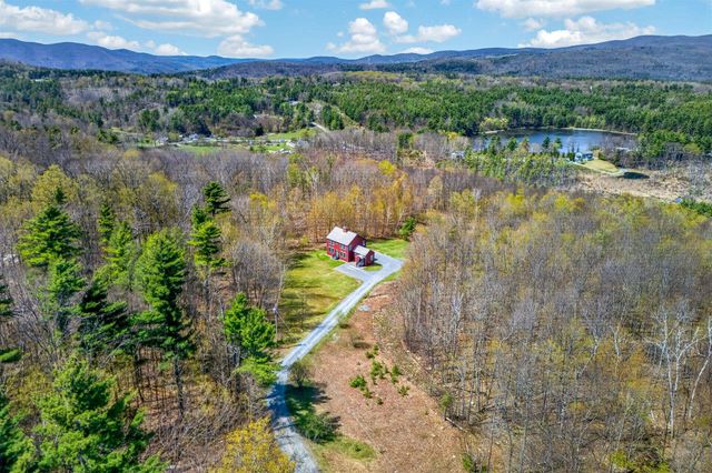 142 Schenkar Road, Pownal, VT 05261