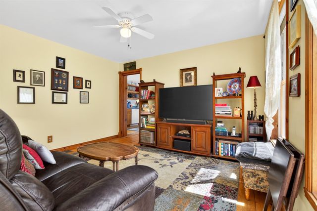 142 Schenkar Road, Pownal, VT 05261