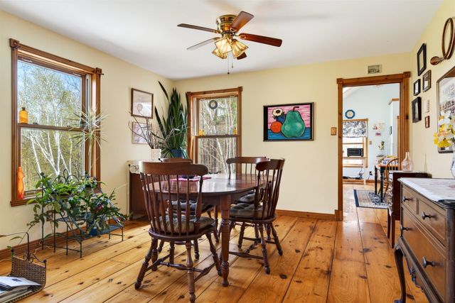 142 Schenkar Road, Pownal, VT 05261