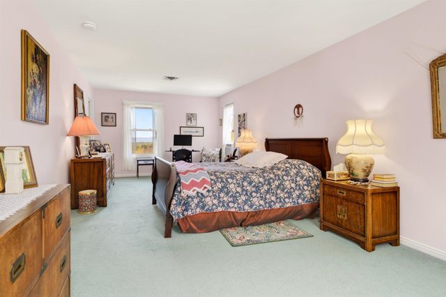 142 Schenkar Road, Pownal, VT 05261
