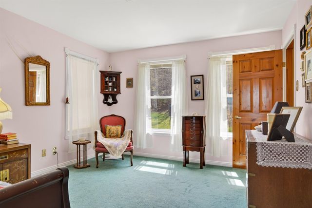 142 Schenkar Road, Pownal, VT 05261