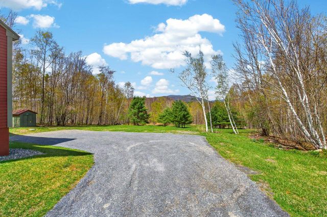 142 Schenkar Road, Pownal, VT 05261