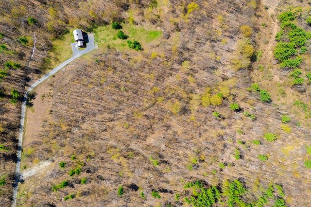 142 Schenkar Road, Pownal, VT 05261