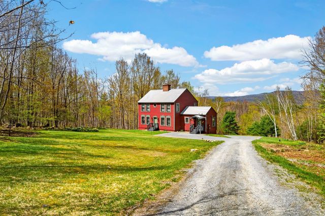 142 Schenkar Road, Pownal, VT 05261