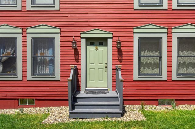 142 Schenkar Road, Pownal, VT 05261