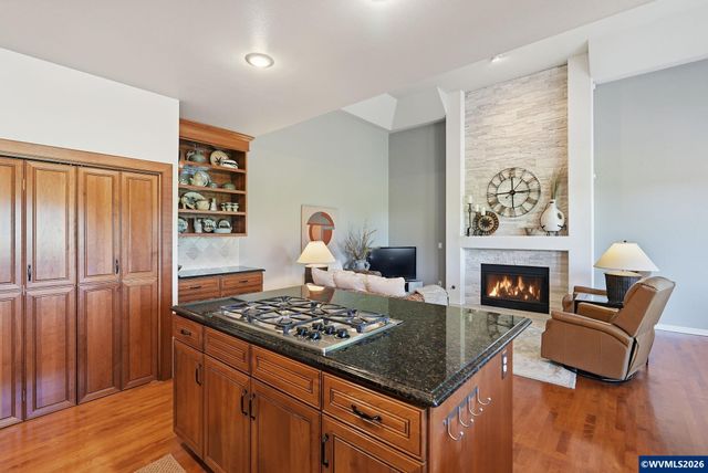 2340 Miller Farm Rd Rd, Woodburn, OR 97071