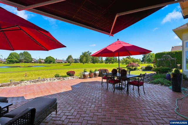 2340 Miller Farm Rd Rd, Woodburn, OR 97071