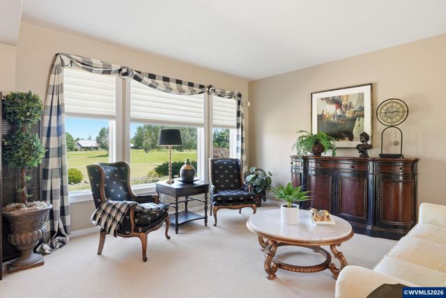 2340 Miller Farm Rd Rd, Woodburn, OR 97071
