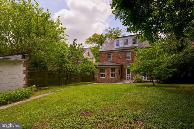 3677 UPTON ST NW, Washington, DC 20008
