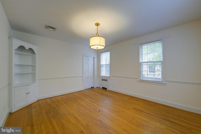 3677 UPTON ST NW, Washington, DC 20008