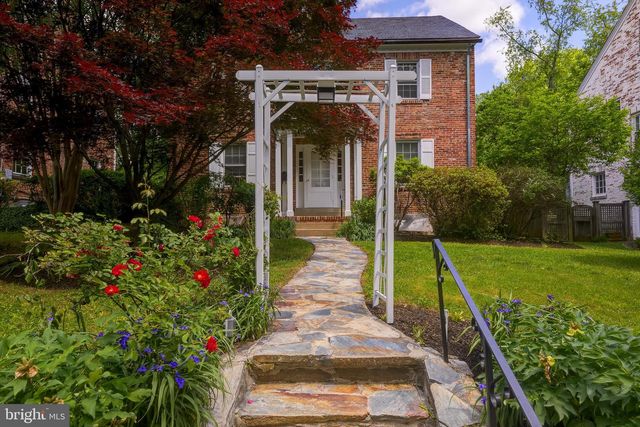 3677 UPTON ST NW, Washington, DC 20008
