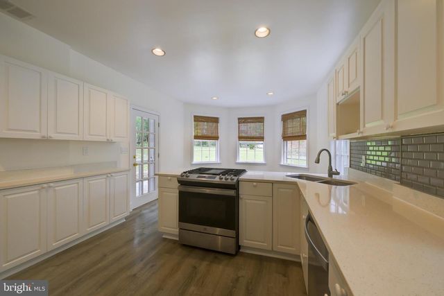 3677 UPTON ST NW, Washington, DC 20008