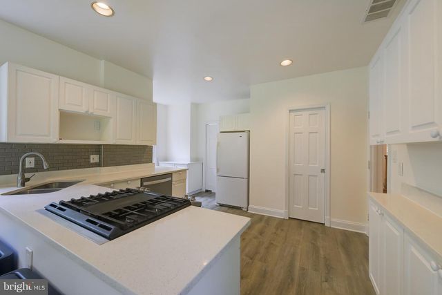 3677 UPTON ST NW, Washington, DC 20008