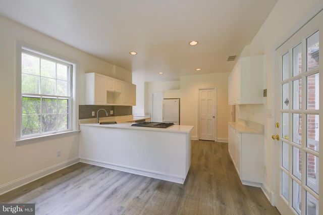 3677 UPTON ST NW, Washington, DC 20008