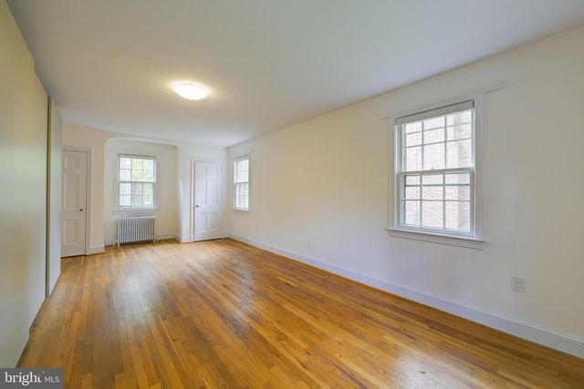 3677 UPTON ST NW, Washington, DC 20008