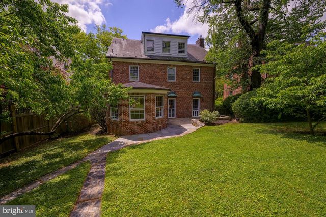 3677 UPTON ST NW, Washington, DC 20008