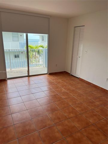 1801 S Treasure Dr 512A, North Bay Village, FL 33141