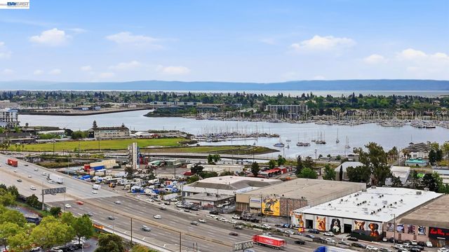 55 8Th St, Oakland, CA 94607