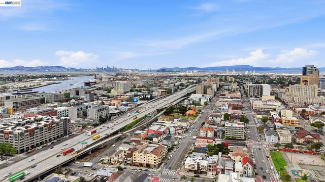 55 8Th St, Oakland, CA 94607