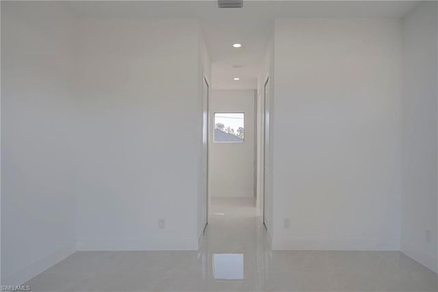 3318 30th ST SW, Lehigh Acres, FL 33976