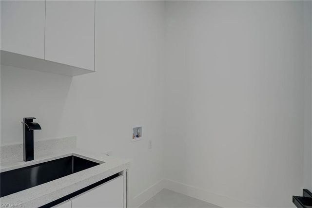 3318 30th ST SW, Lehigh Acres, FL 33976