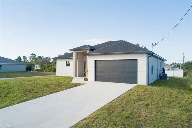 3318 30th ST SW, Lehigh Acres, FL 33976