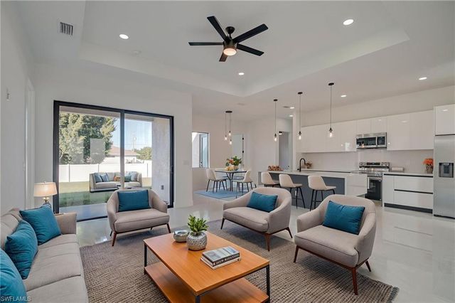 3318 30th ST SW, Lehigh Acres, FL 33976