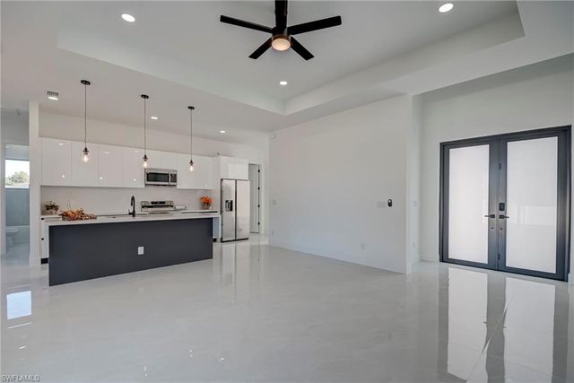 3318 30th ST SW, Lehigh Acres, FL 33976