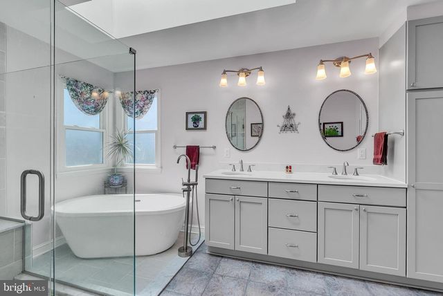 105 BELLFIELD CT, Hockessin, DE 19707