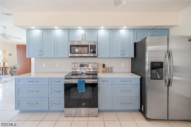 105 SW 39th PL, Cape Coral, FL 33991