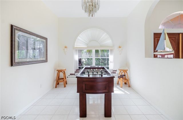105 SW 39th PL, Cape Coral, FL 33991