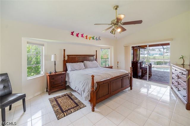 105 SW 39th PL, Cape Coral, FL 33991
