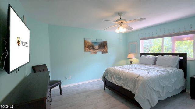 105 SW 39th PL, Cape Coral, FL 33991
