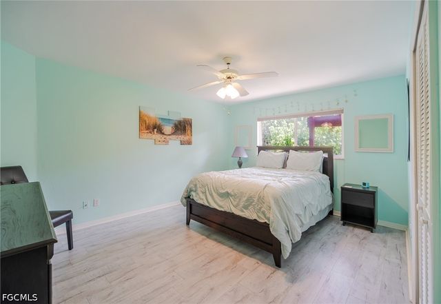 105 SW 39th PL, Cape Coral, FL 33991