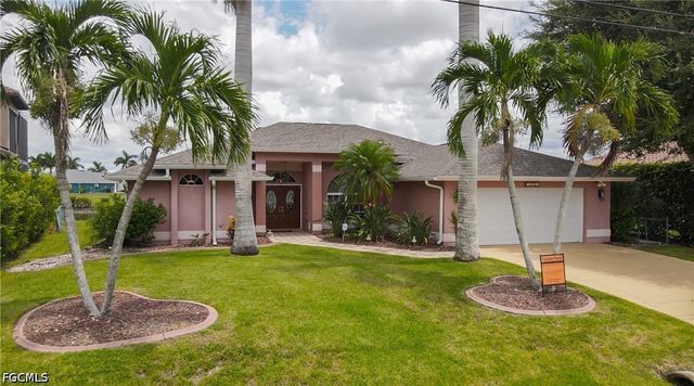 105 SW 39th PL, Cape Coral, FL 33991