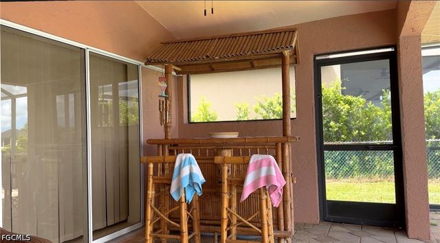 105 SW 39th PL, Cape Coral, FL 33991