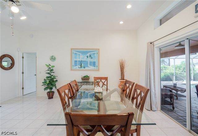 105 SW 39th PL, Cape Coral, FL 33991