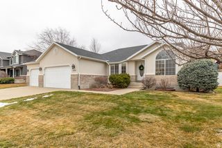 2353 CANYON VIEW DR, Layton, UT 84040