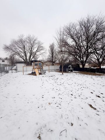 452 Manor Drive, Peotone, IL 60468