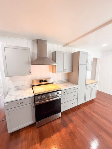 452 Manor Drive, Peotone, IL 60468