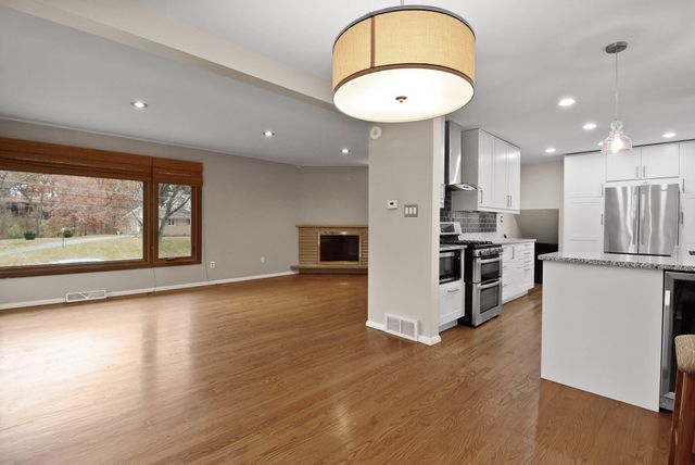 99 Diana Road, Portage, IN 46368